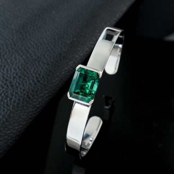 925 Silver Zambian Lab Created Emerald Bangle（ZHF-B04022ZBY)